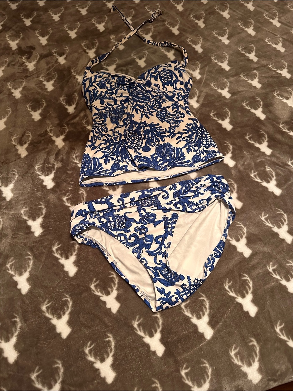 Lilly Pulitzer Blue and White Printed Swim Top and bottom size 6